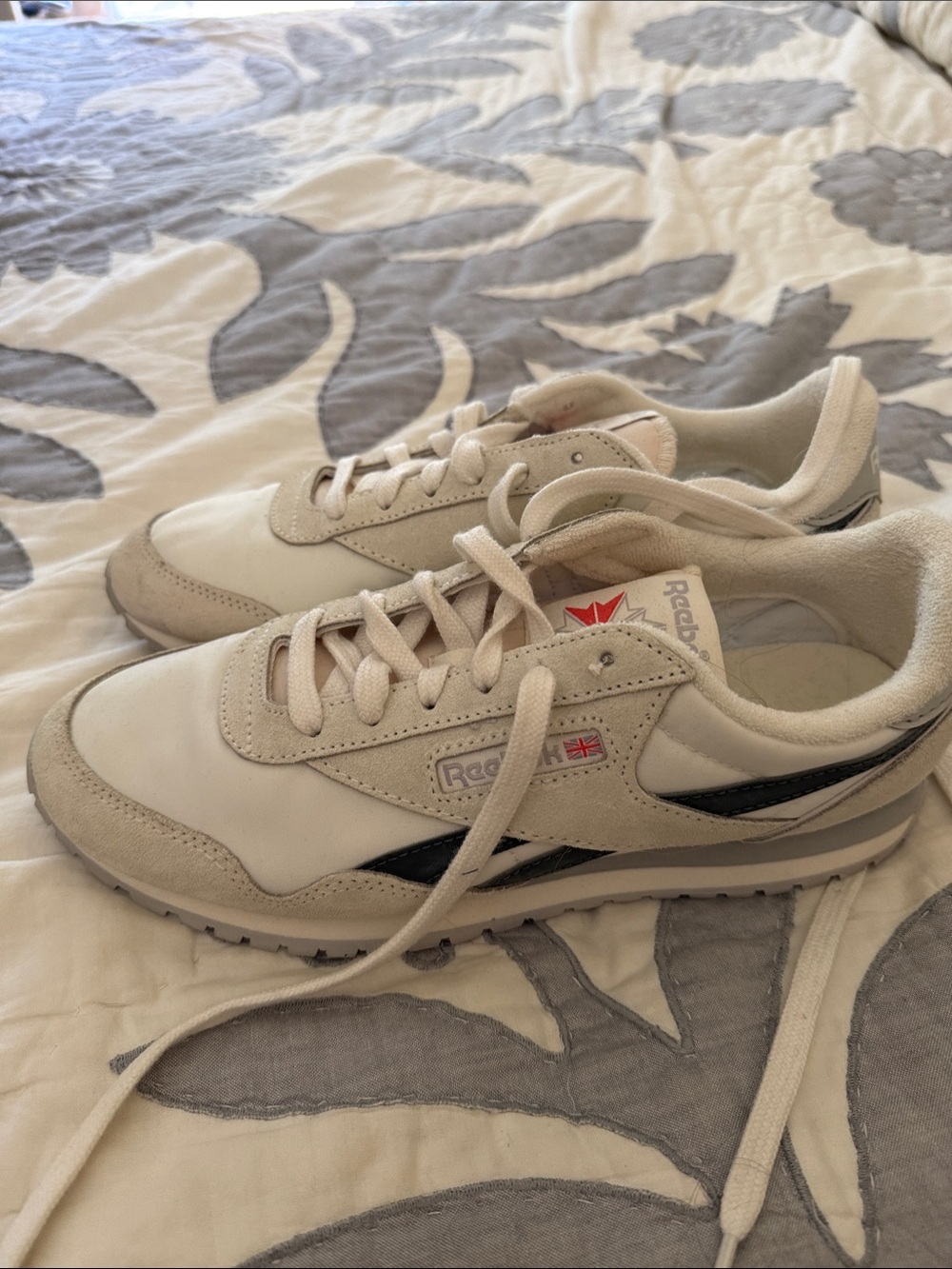 Reebok Retro Runner Sneakers in Cream and Navy